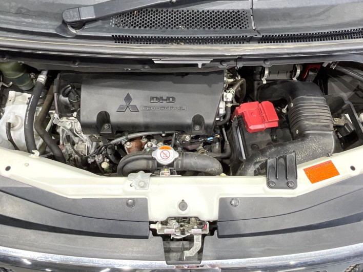 2018 Mitsubishi Delica D:5 LDA-CV1W (UW-6a19035d746b6)[16]