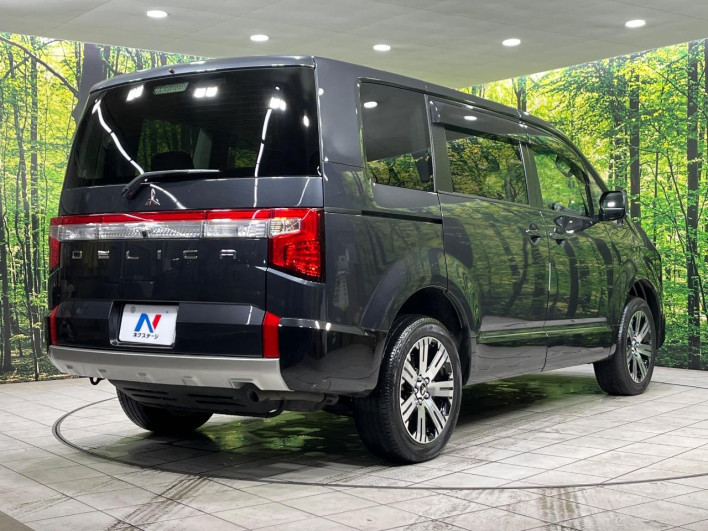2022 Mitsubishi Delica D:5 3DA-CV1W (UW-6a19035f526ed)[24]
