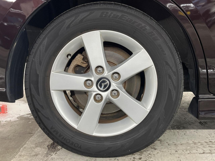 2013 Mazda Premacy DBA-CWFFW (UW-6a190368966fb)[21]