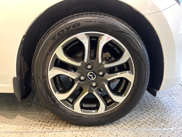 2015 Mazda Demio LDA-DJ5FS (UW-6a1903706af21)[17]