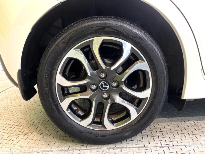 2015 Mazda Demio LDA-DJ5FS (UW-6a1903706af21)[19]