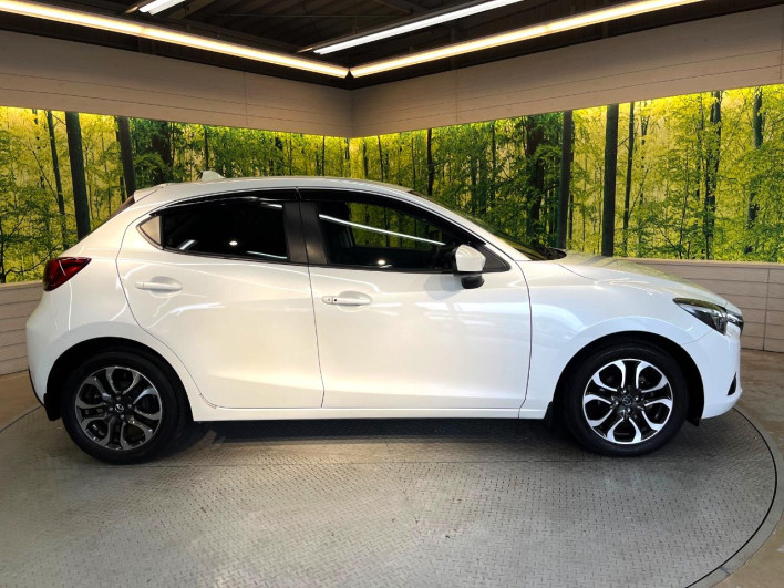 2015 Mazda Demio LDA-DJ5FS (UW-6a1903706af21)[10]