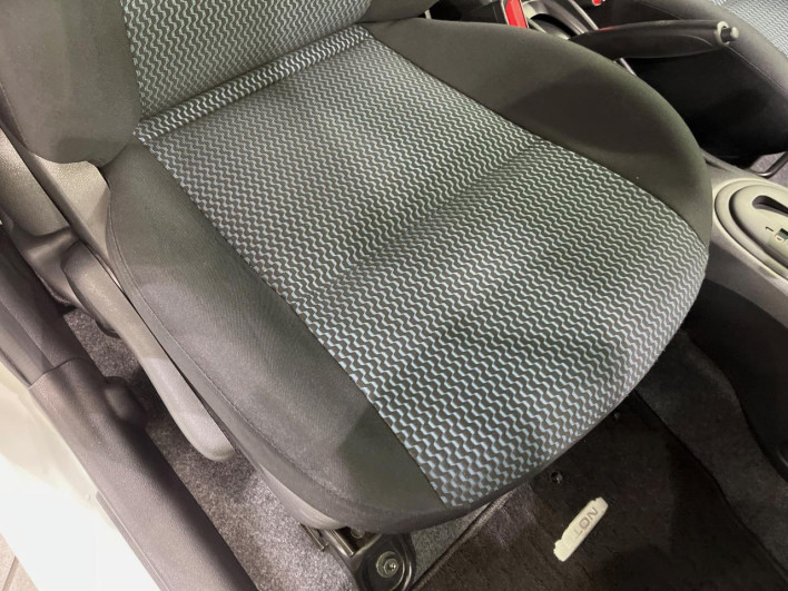 2016 Nissan Note DBA-E12 (UW-6a190376e76ef)[17]
