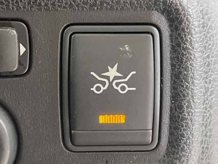 2016 Nissan Note DBA-E12 (UW-6a190376e76ef)[23]