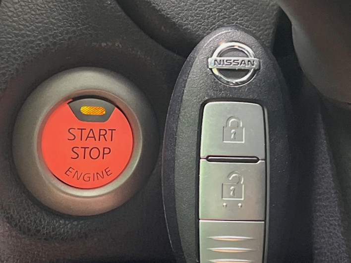 2016 Nissan Note DBA-E12 (UW-6a190376e76ef)[22]