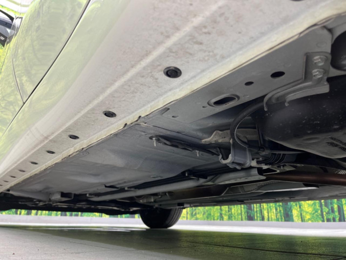 2018 Nissan Note DBA-E12 (UW-6a1903778e925)[22]