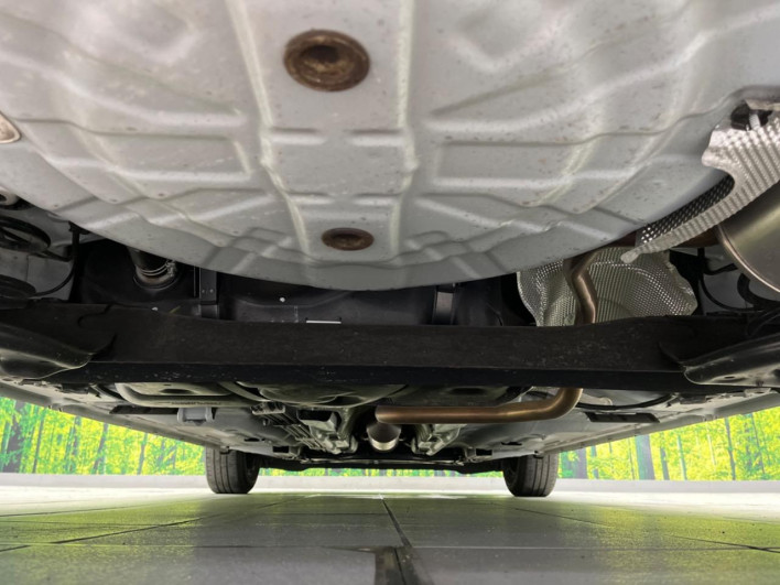 2018 Nissan Note DBA-E12 (UW-6a1903778e925)[20]
