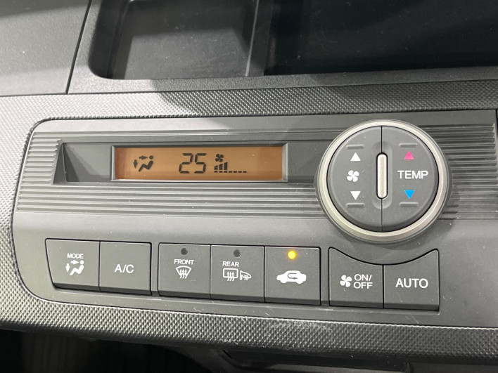 2013 Honda Freed DBA-GB4 (UW-6a190385ac6fd)[24]