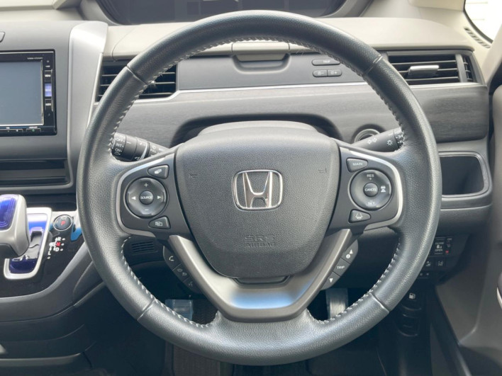 2017 Honda Freed hybrid DAA-GB7 (UW-6a19038ad2b92)[26]