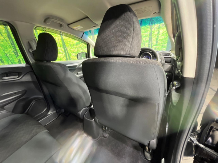 2014 Honda Fit DBA-GK4 (UW-6a19039b428ed)[25]