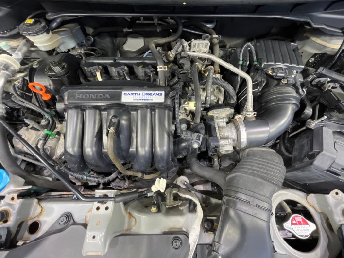 2014 Honda Fit DBA-GK4 (UW-6a19039b428ed)[4]