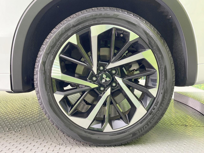 2022 Mitsubishi OUTLANDER PHEV 5LA-GN0W (UW-6a19039bc12c8)[15]