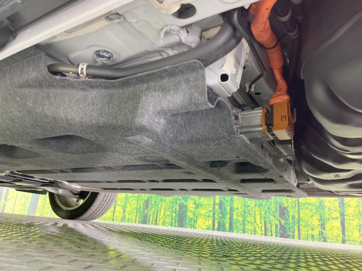 2022 Mitsubishi OUTLANDER PHEV 5LA-GN0W (UW-6a19039bc12c8)[28]