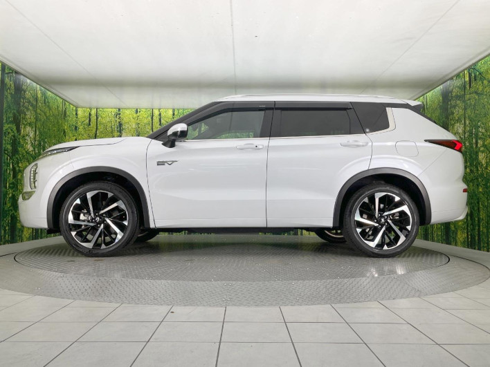 2022 Mitsubishi OUTLANDER PHEV 5LA-GN0W (UW-6a19039bc12c8)[20]