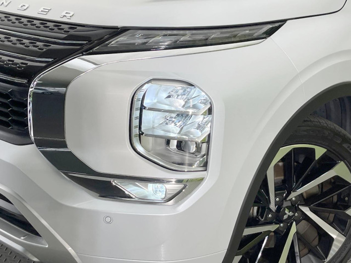 2022 Mitsubishi OUTLANDER PHEV 5LA-GN0W (UW-6a19039bc12c8)[7]