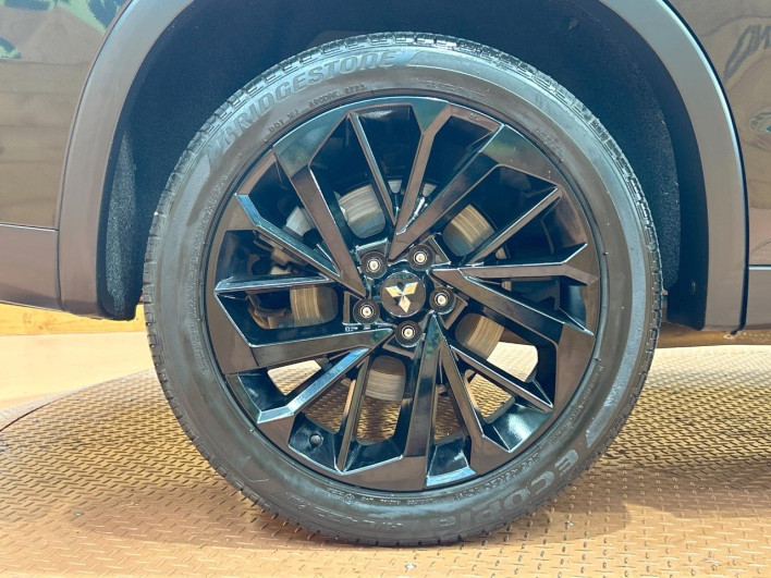 2023 Mitsubishi OUTLANDER PHEV 5LA-GN0W (UW-6a19039de11a8)[10]