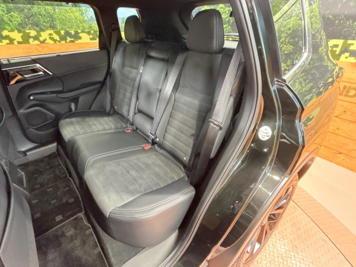 2023 Mitsubishi OUTLANDER PHEV 5LA-GN0W (UW-6a19039de11a8)[27]