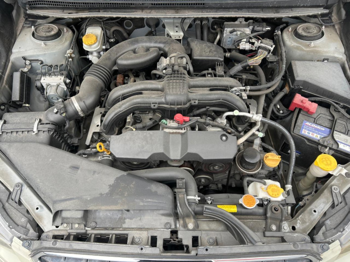 2014 Subaru XV DBA-GP7 (UW-6a1903a01c51a)[4]