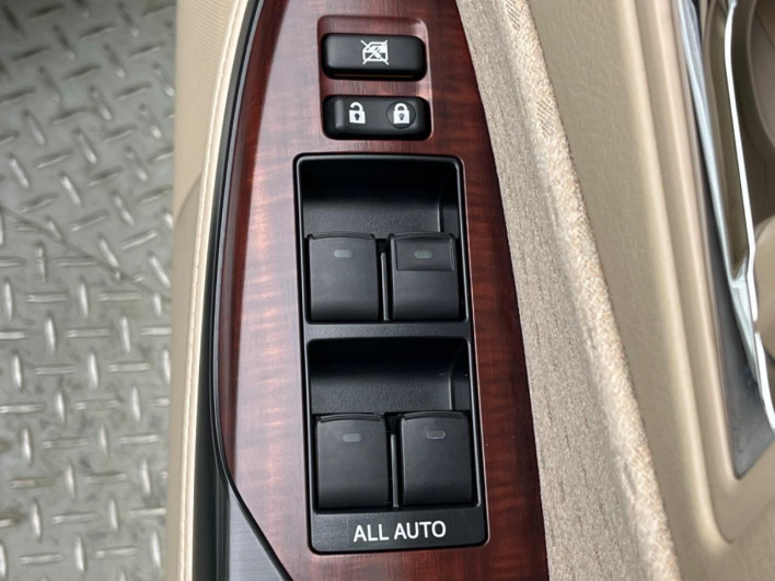 2009 Toyota Crown DBA-GRS200 (UW-6a1903a3e68e4)[15]