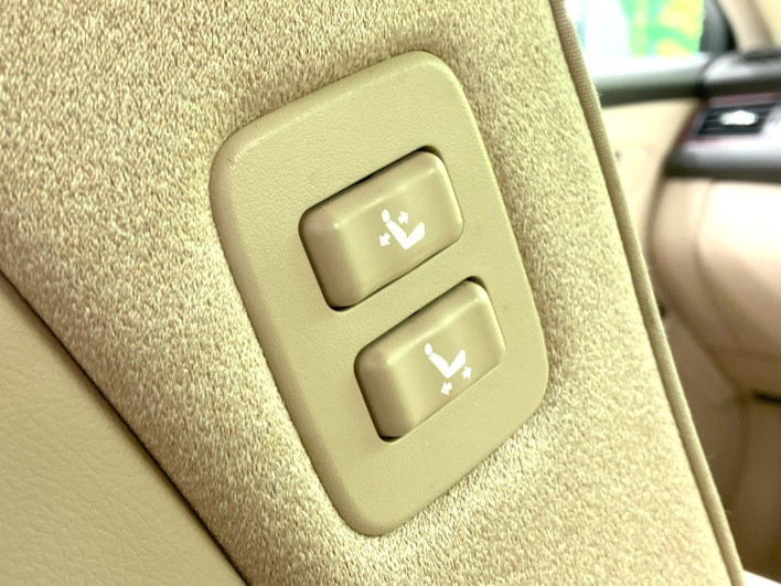 2009 Toyota Crown DBA-GRS200 (UW-6a1903a532831)[27]