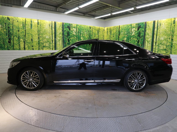 2013 Toyota Crown DBA-GRS214 (UW-6a1903a663feb)[15]