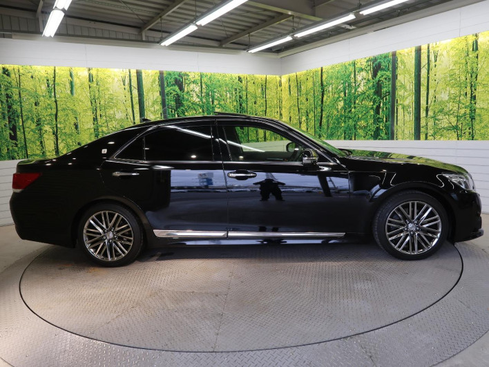 2013 Toyota Crown DBA-GRS214 (UW-6a1903a663feb)[7]