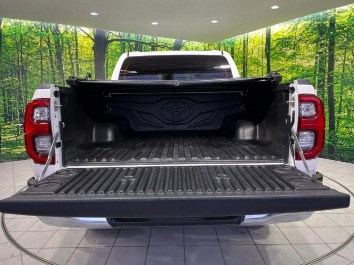 2021 Toyota Hilux 3DF-GUN125 (UW-6a1903af17bdc)[27]