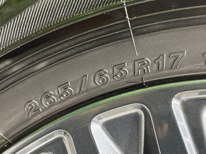 2021 Toyota Hilux 3DF-GUN125 (UW-6a1903af17bdc)[14]