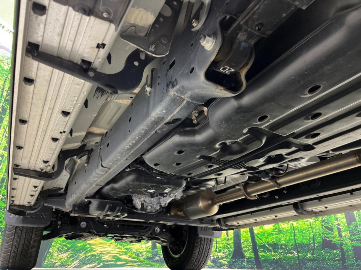 2021 Toyota Hilux 3DF-GUN125 (UW-6a1903af17bdc)[26]