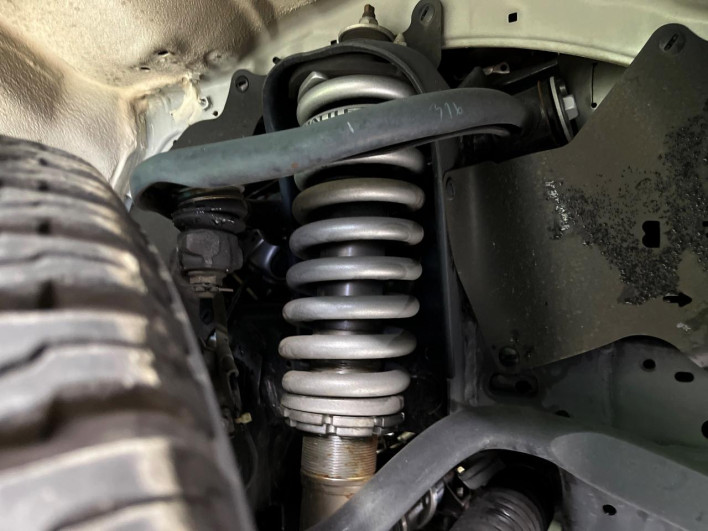 2021 Toyota Hilux 3DF-GUN125 (UW-6a1903af17bdc)[12]