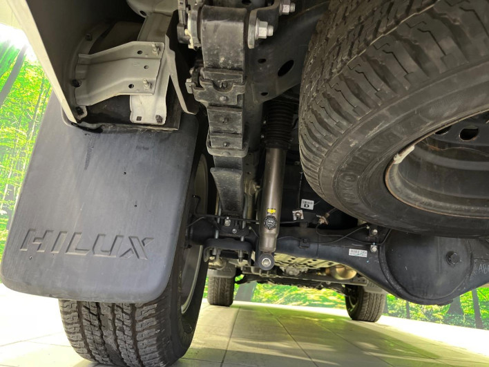 2021 Toyota Hilux 3DF-GUN125 (UW-6a1903af17bdc)[24]