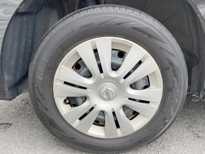 2015 Nissan Serena DAA-HC26 (UW-6a1903b692d7d)[11]