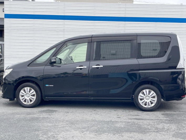 2015 Nissan Serena DAA-HC26 (UW-6a1903b692d7d)[26]