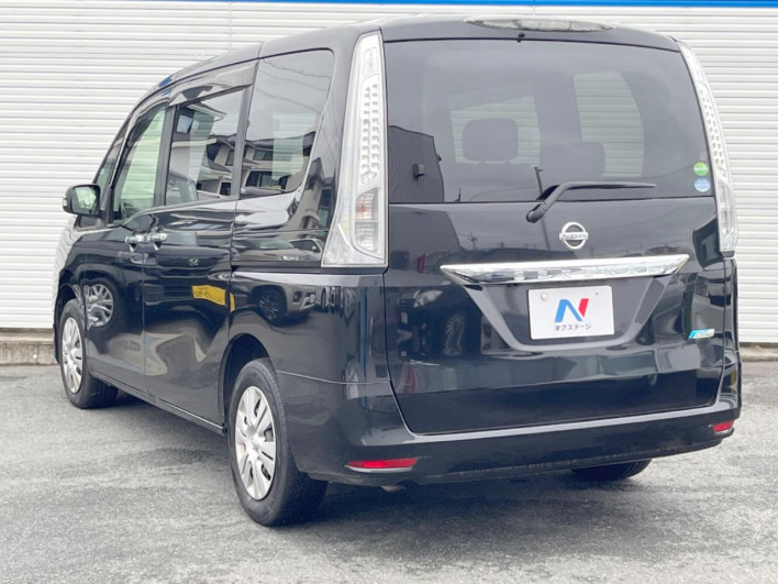 2015 Nissan Serena DAA-HC26 (UW-6a1903b692d7d)[24]
