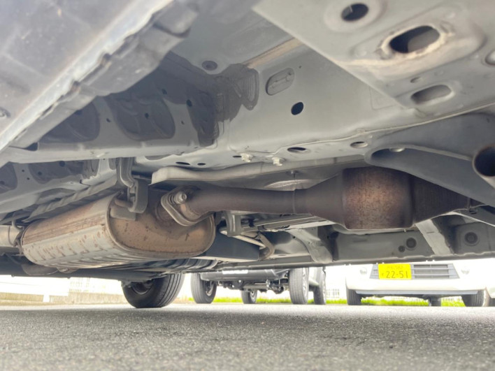 2015 Nissan Serena DAA-HC26 (UW-6a1903b692d7d)[10]