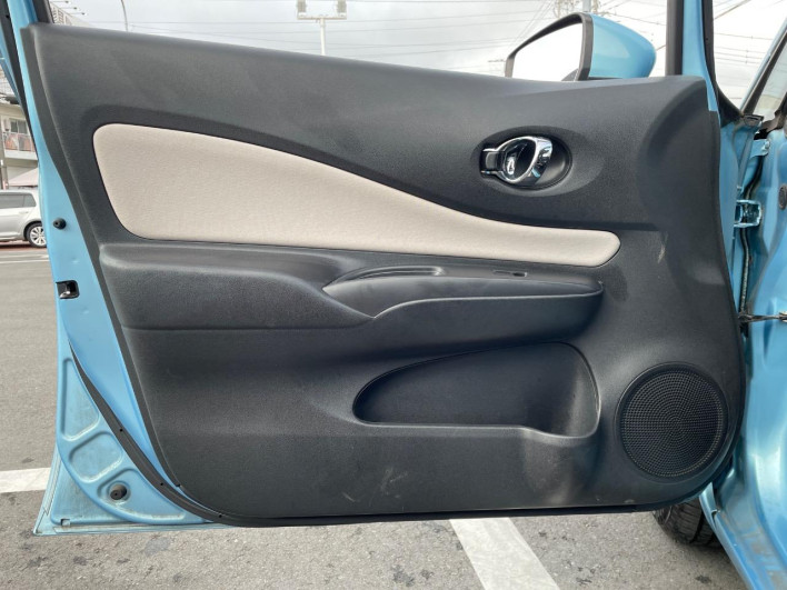 2017 Nissan Note DAA-HE12 (UW-6a1903b8e8969)[18]