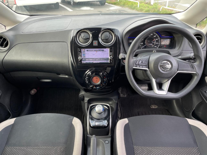 2017 Nissan Note DAA-HE12 (UW-6a1903b8e8969)[26]
