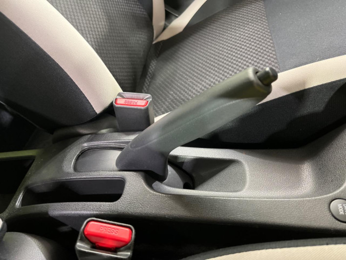 2019 Nissan Note DAA-HE12 (UW-6a1903bc4bd42)[15]