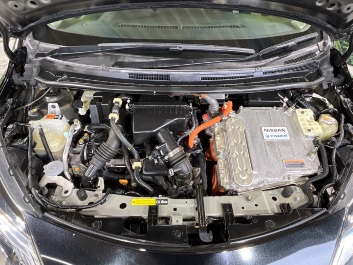 2019 Nissan Note DAA-HE12 (UW-6a1903bc4bd42)[27]