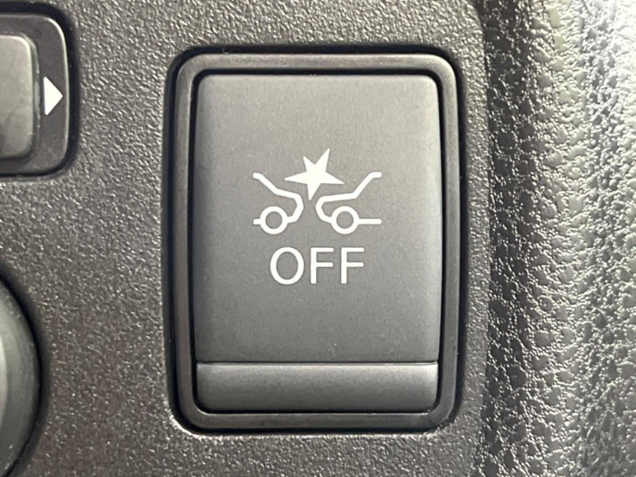 2019 Nissan Note DAA-HE12 (UW-6a1903bc4bd42)[19]