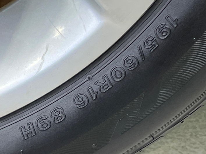 2013 Nissan Serena DAA-HFC26 (UW-6a1903c26363c)[7]
