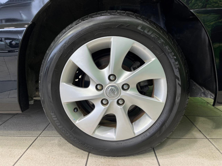 2013 Nissan Serena DAA-HFC26 (UW-6a1903c26363c)[6]