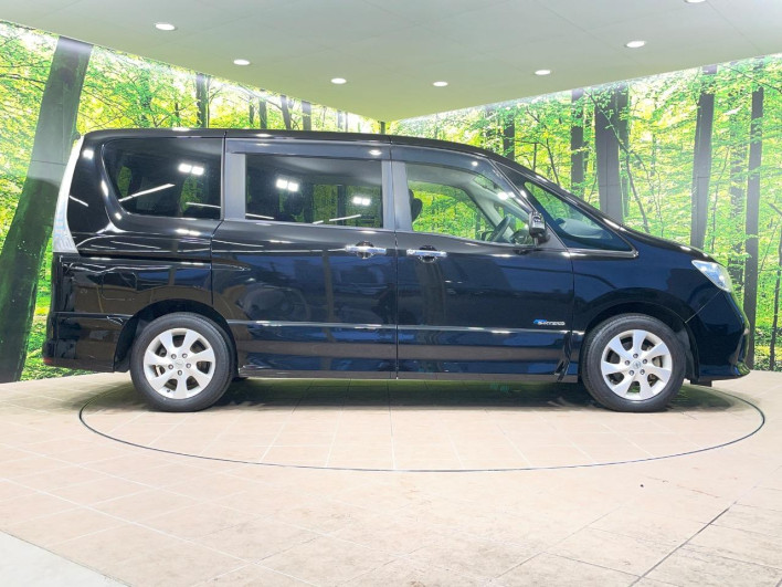 2013 Nissan Serena DAA-HFC26 (UW-6a1903c268974)[16]