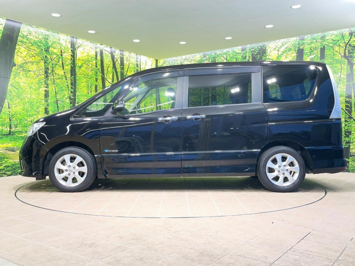 2013 Nissan Serena DAA-HFC26 (UW-6a1903c268974)[20]