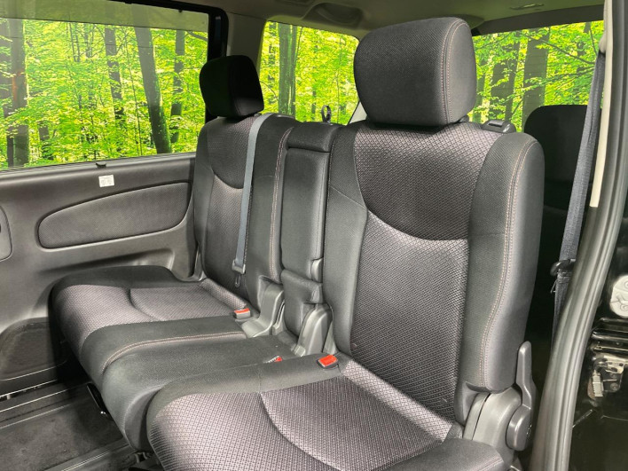 2013 Nissan Serena DAA-HFC26 (UW-6a1903c268974)[11]