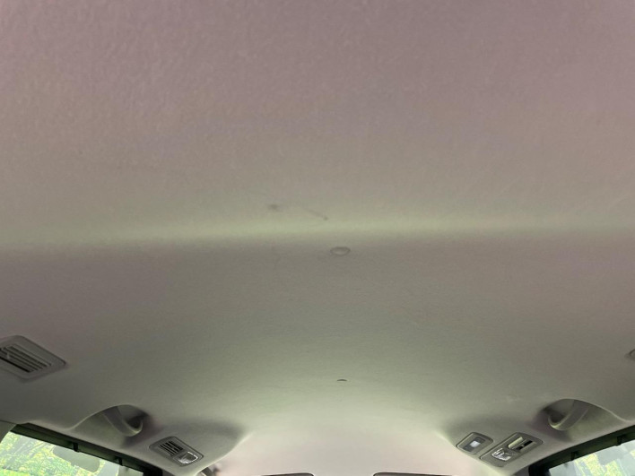 2013 Nissan Serena DAA-HFC26 (UW-6a1903c268974)[25]