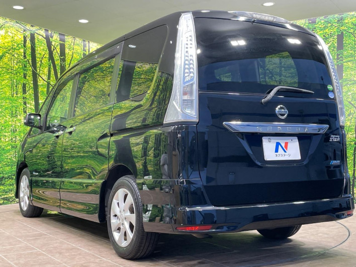 2013 Nissan Serena DAA-HFC26 (UW-6a1903c268974)[19]