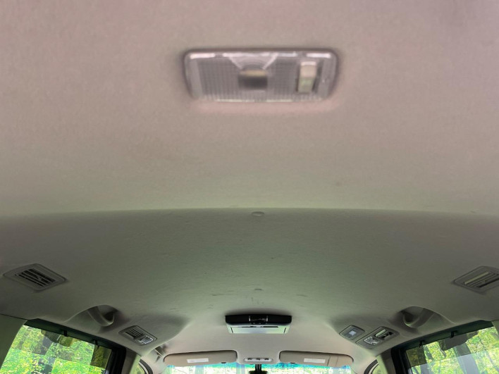 2014 Nissan Serena DAA-HFC26 (UW-6a1903c48645a)[24]