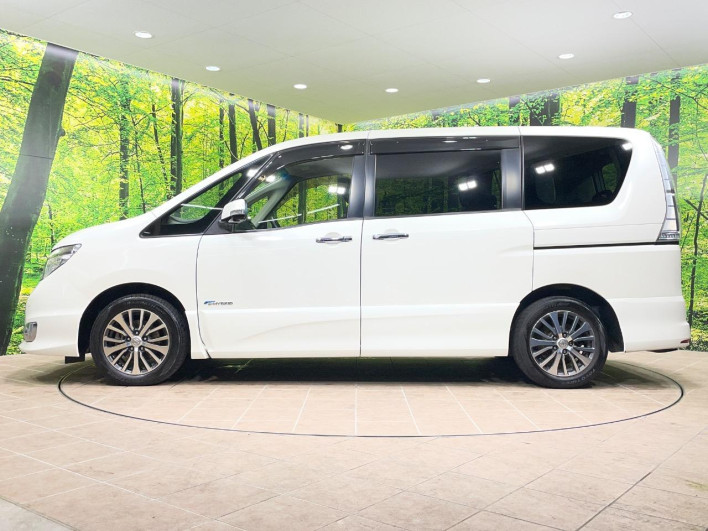 2014 Nissan Serena DAA-HFC26 (UW-6a1903c48645a)[20]