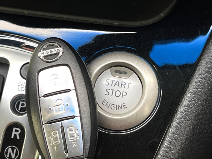 2014 Nissan Serena DAA-HFC26 (UW-6a1903c4e77af)[10]
